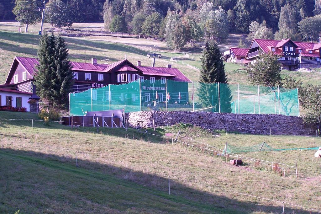Penzion Lion Pec pod Sněžkou Extérieur photo